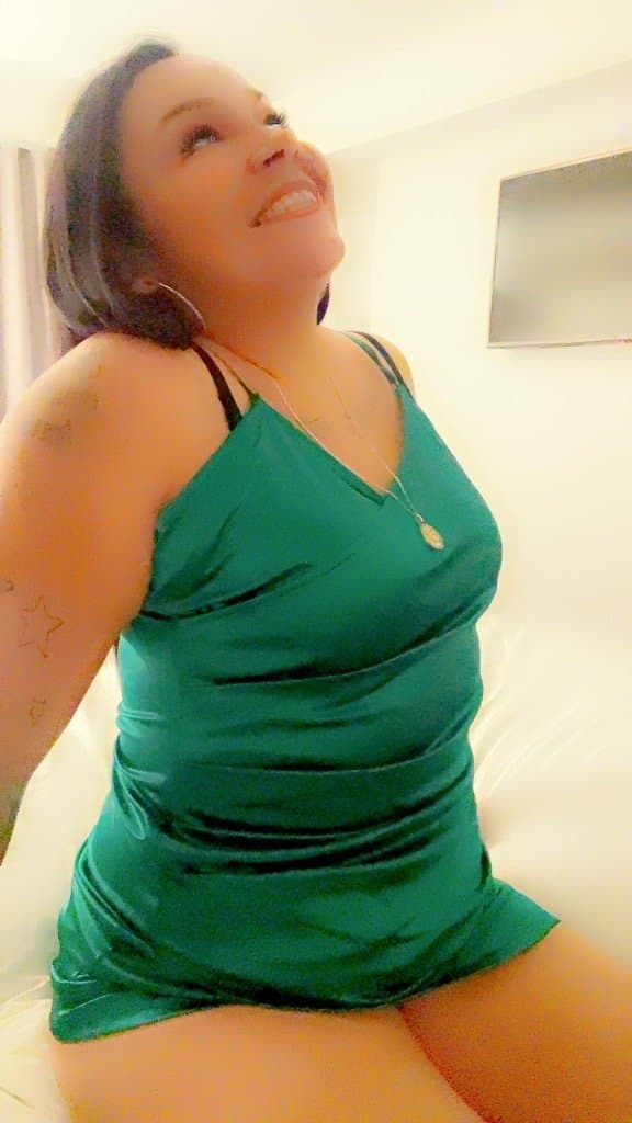 REAL.AUTHENTIC.NATURAL. BBW mother in law Latina madura suegra FOUND IN HER phone