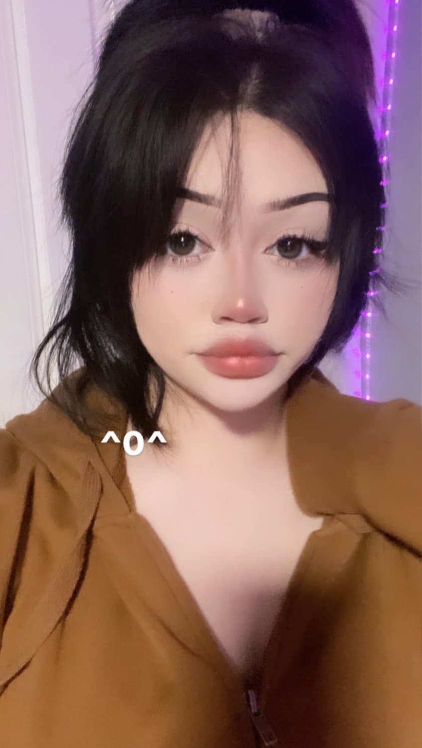 Casey, 18 | Big tits whore back again to show off her slutty holes for your enjoyment