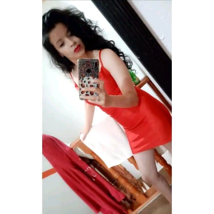 Vendedora mexicana sexi de Elektra