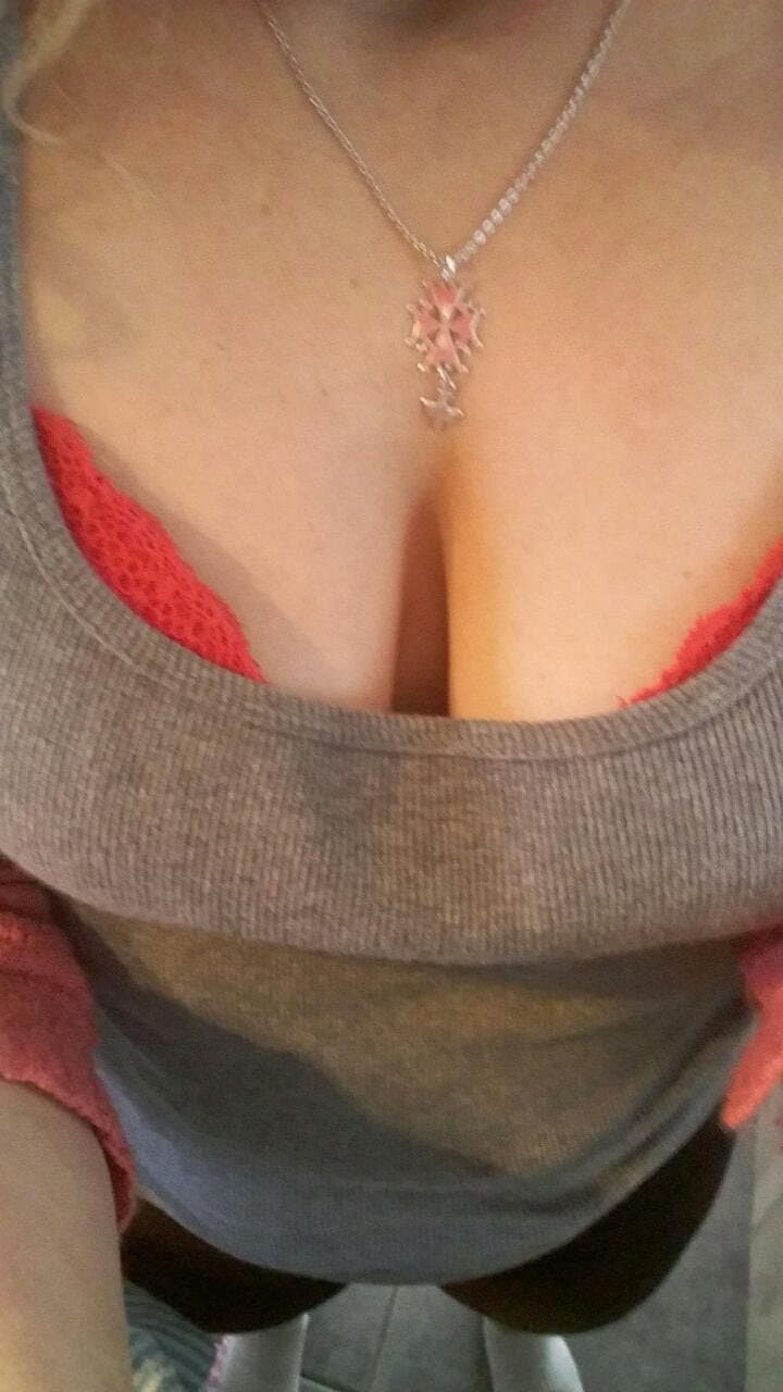 Infirmière salope à partager