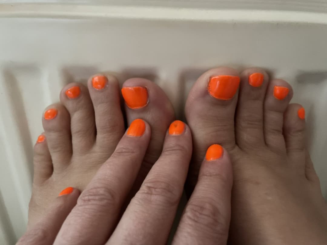 Sexy suggestive Janice