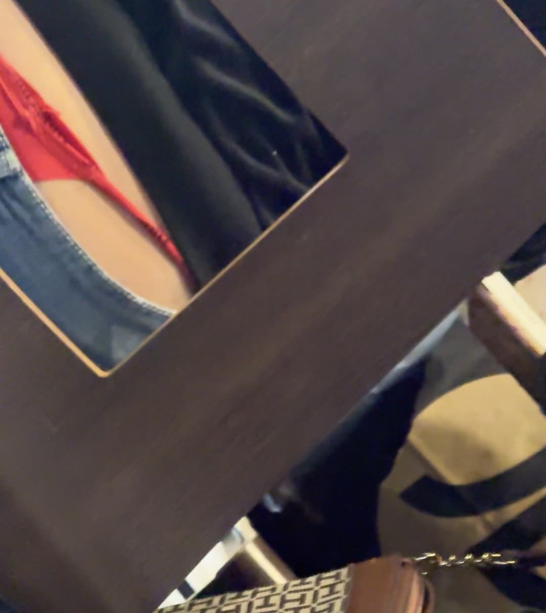 Christmas hunting ( thongslip)