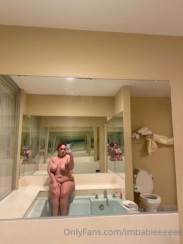 Mixed Race BBW Goth Babe ??