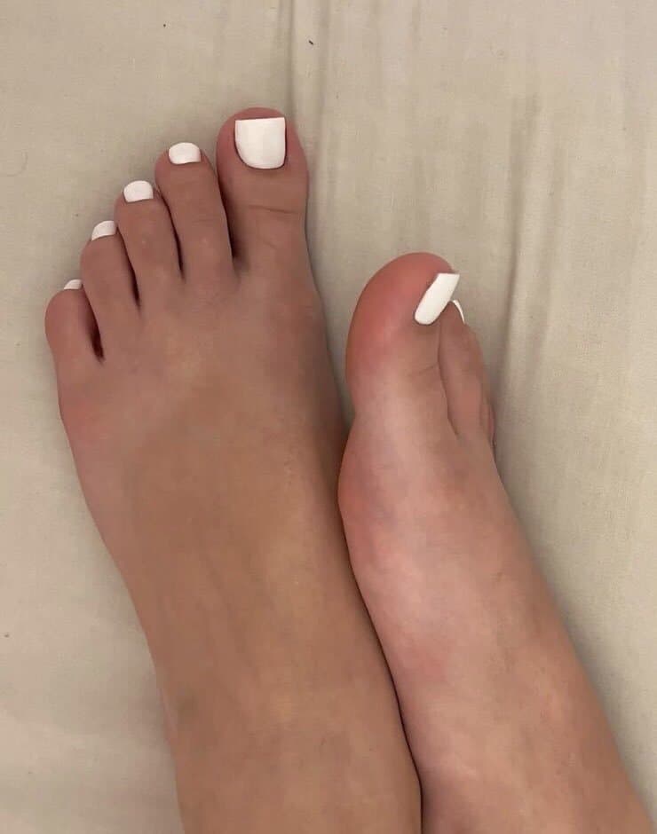 Hijabi Arab feet and spit compilation