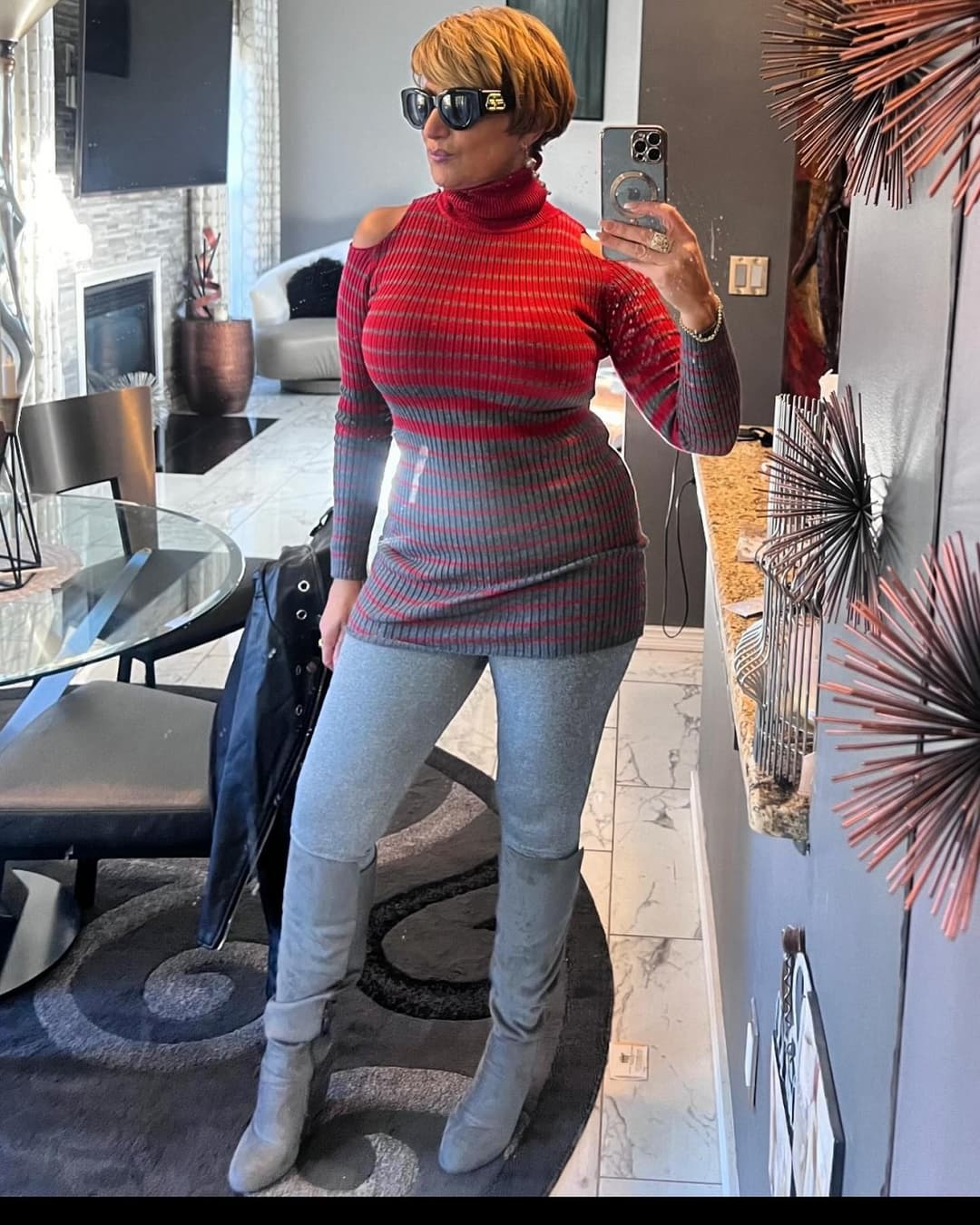 Thick Gilf flight attendant 2