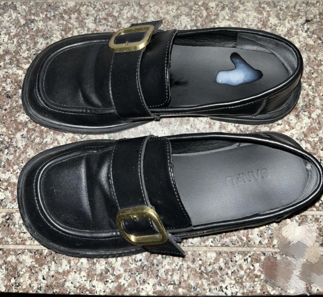 Click to view full size Asian shoes / feet / socks & cum