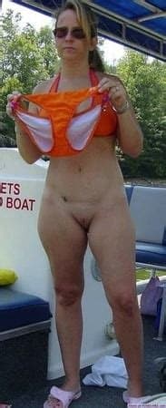 Bottomless Girls in Public 1