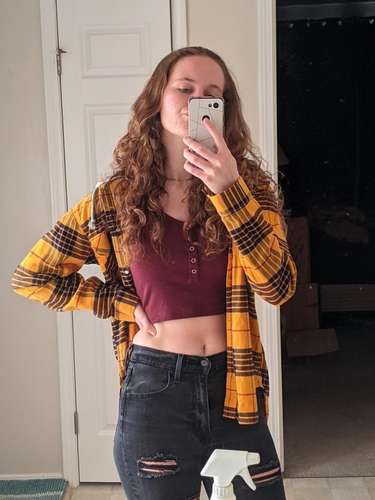 Which of my irls do you guys like the most or find the hottest lmk on her or kik me