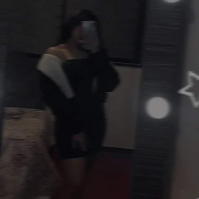 Se pone cachonda estando sola