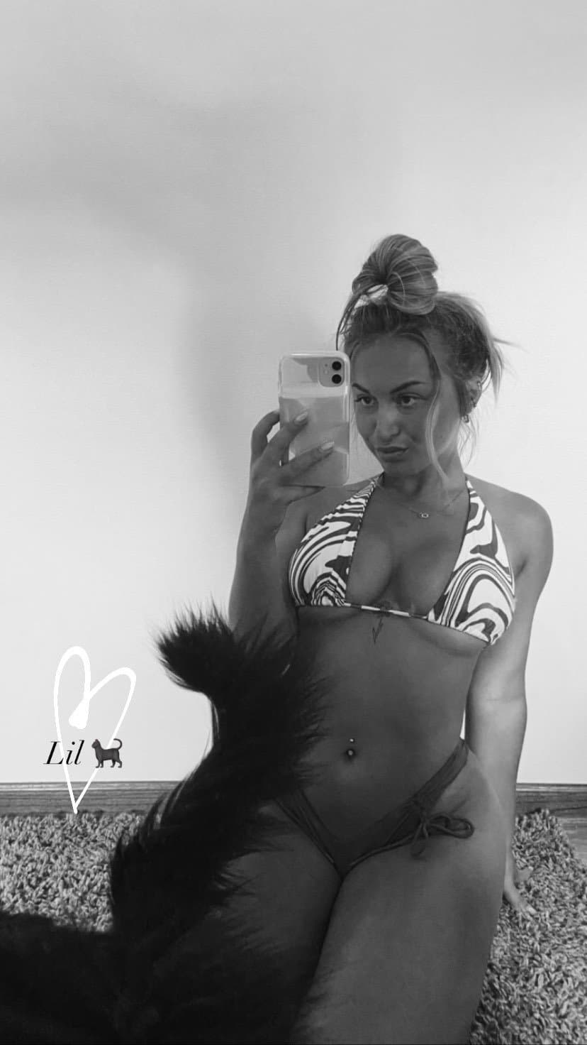 Jealous of walkin in on this guy in my dorm slapping and sliding his hard cock between her nice tits