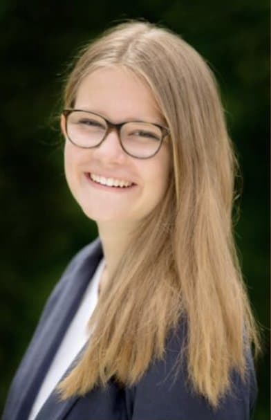 Tight 18 year old german teen whore Hannah J. | Geile 18 jährige deutsche Hure Hannah J.