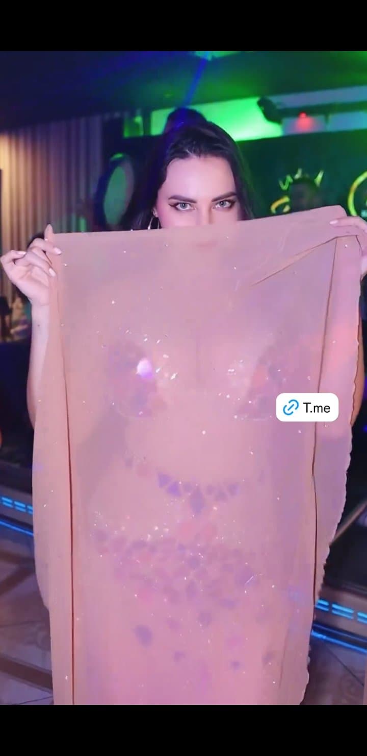 Gorgeous Belly Dancer ?????