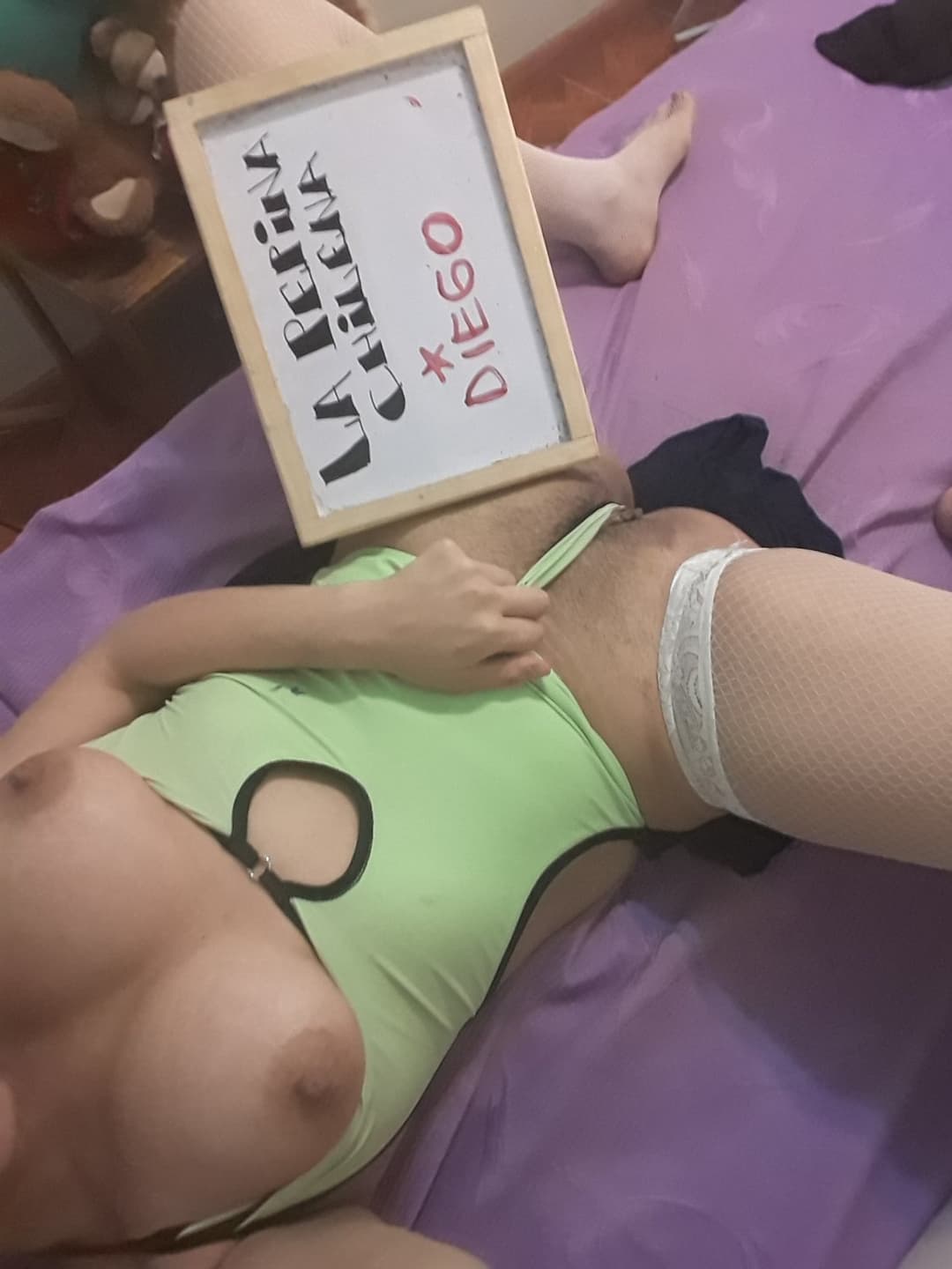 Calientes fotos xxx amateur latina, dildos, tetas, culo y mas...