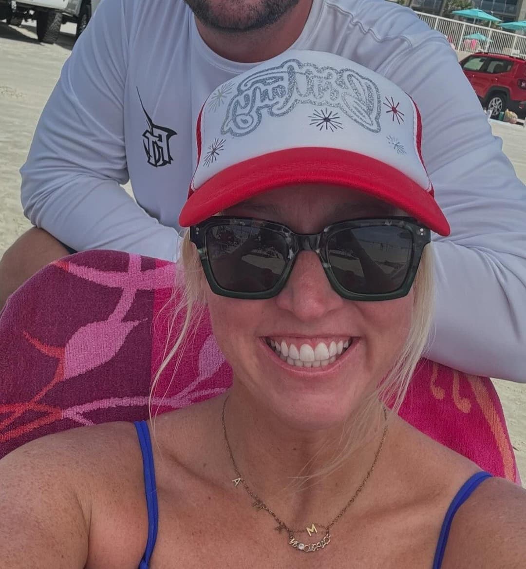 Her friends were correct. The cakes Brittany showed on camera for G G W were not bad at all!!