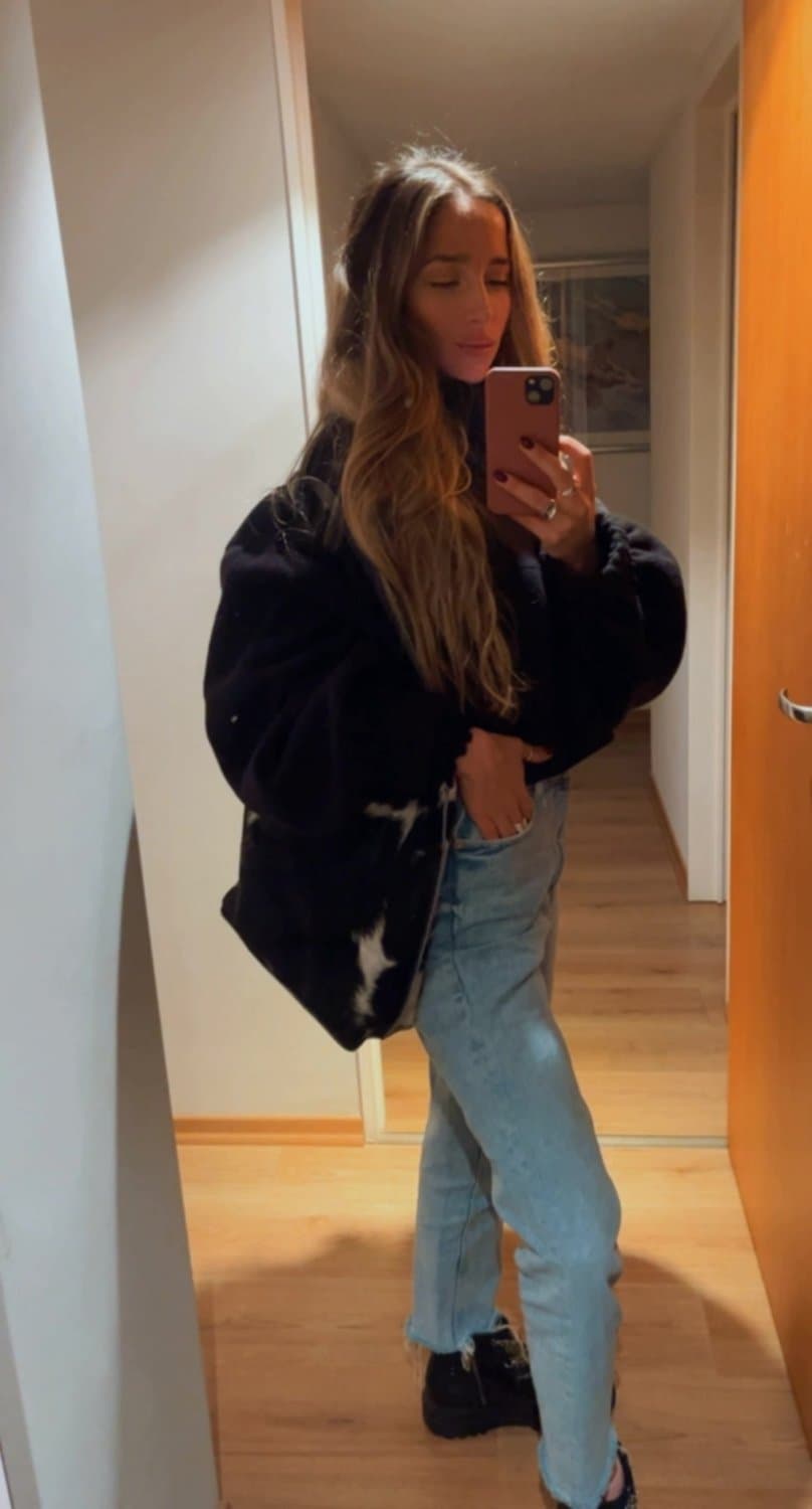 Just enough cozy to make you wanna stay close