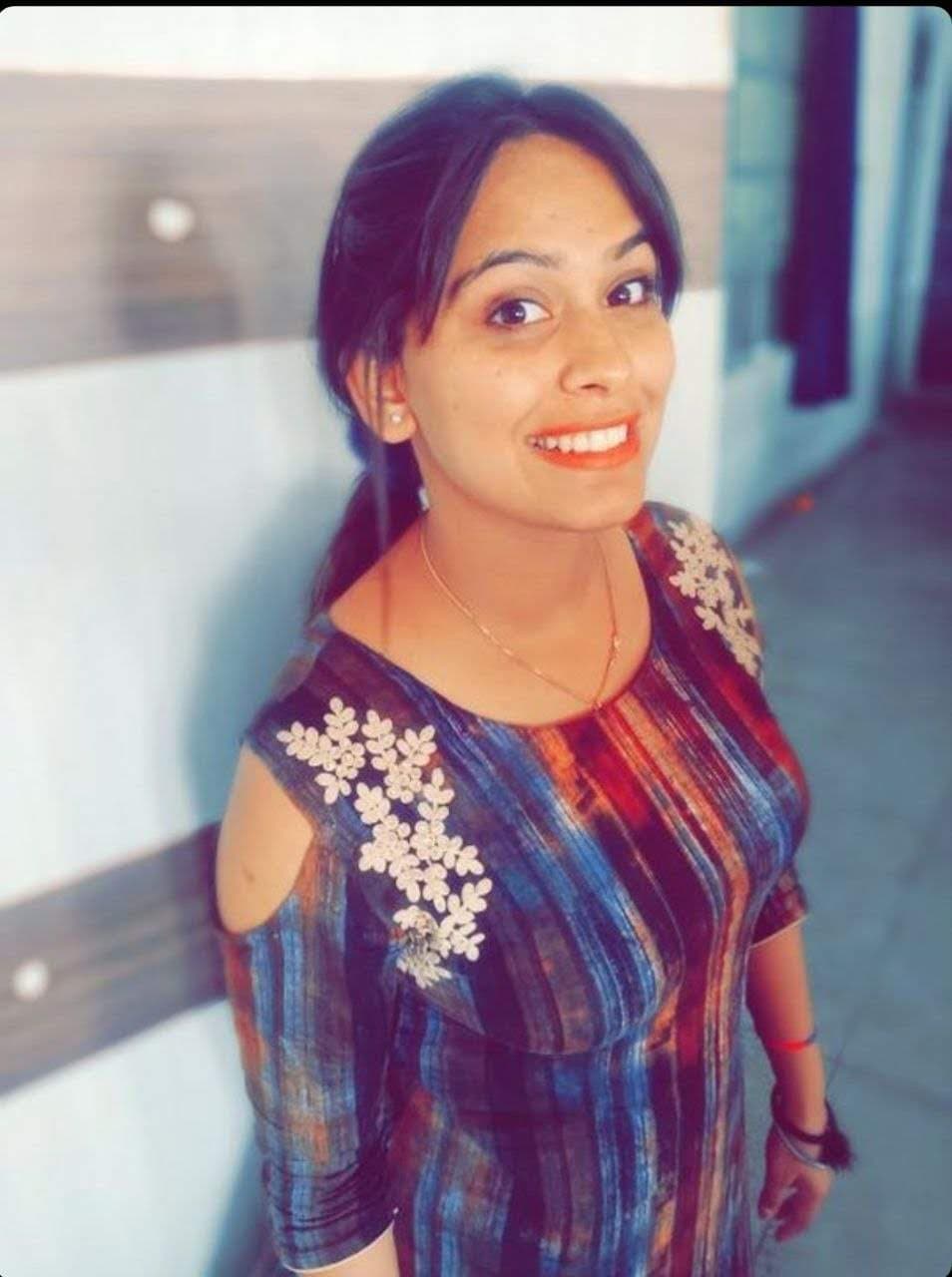 Beautiful punjabi busty babe leaked collection ??? hottest sardarni Muskan kaur randi