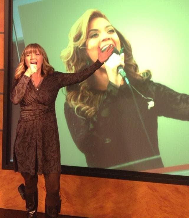 Lisa Hidalgo news milf