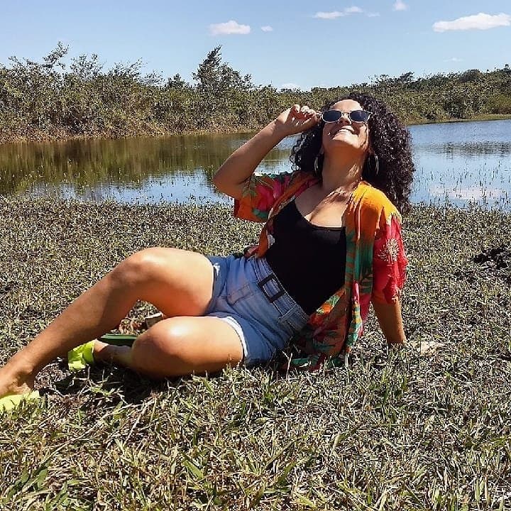 Click to view full size Minha nova deusa dona de casa já mim fez gozar muito