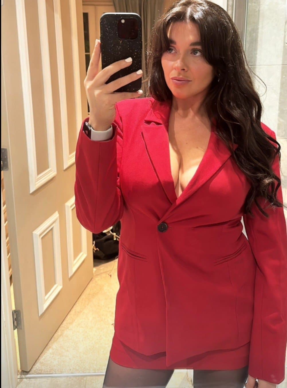 Boss on Business trip, needs fucked, dm what you would do