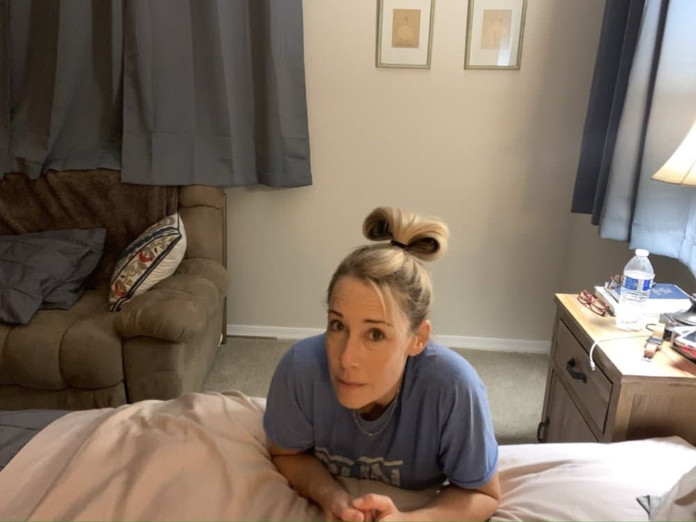 Slutty MILF Maria Opens Her Big Sloppy Cunt