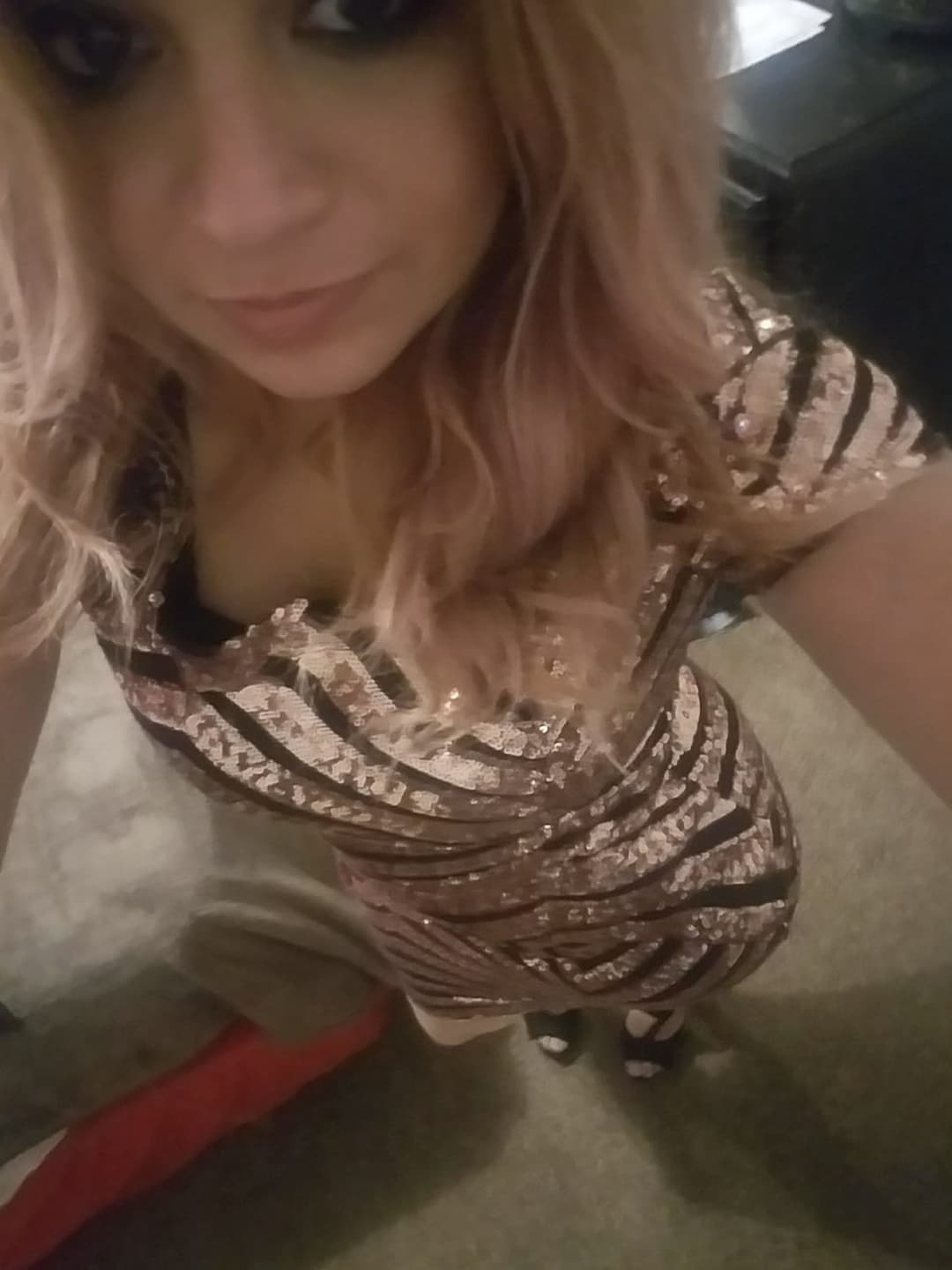 Sexy Milf Rocio From Fresno CA cheats on her Husband and sends sexy pics to Sancho