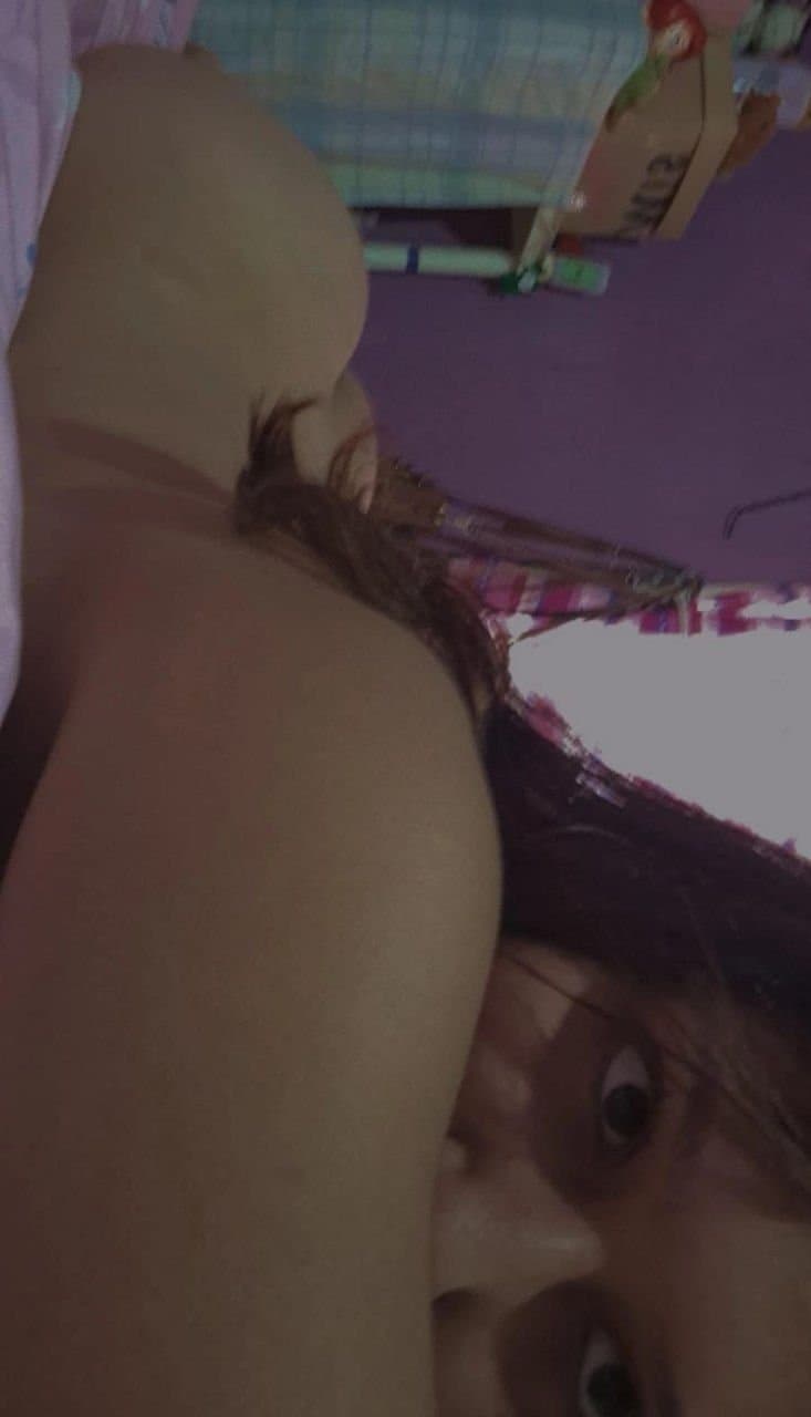 Una santa en la iglesia y una puta en privado ?