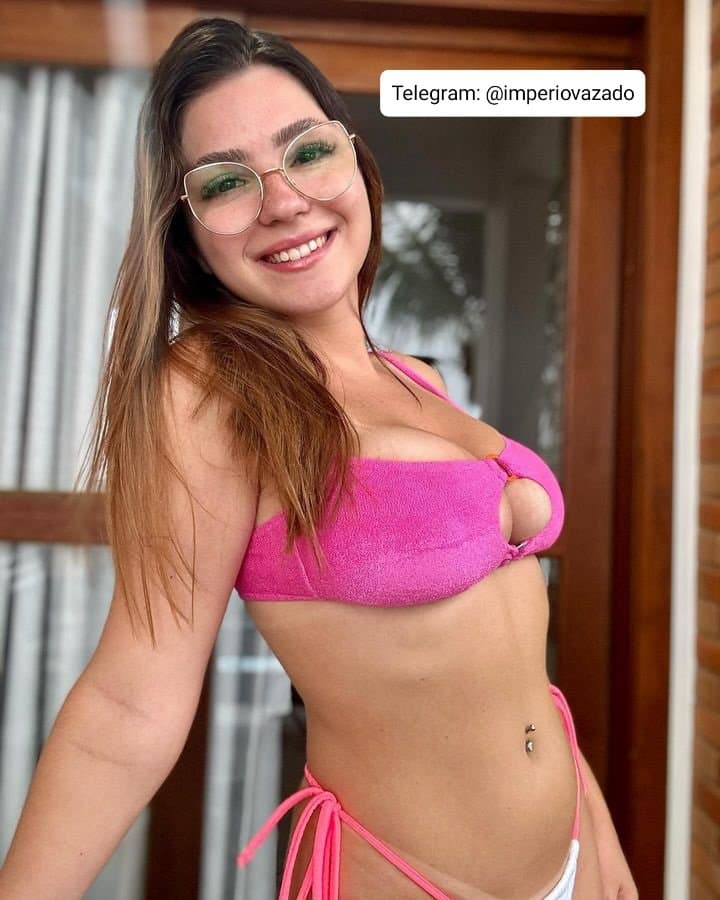 Click to view full size Muito linda vazou ? - Completo no link da Bio ✅