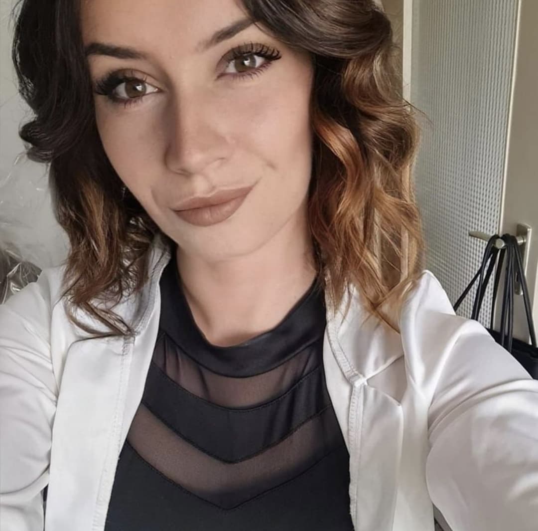 Analslut need help daddys repost for more