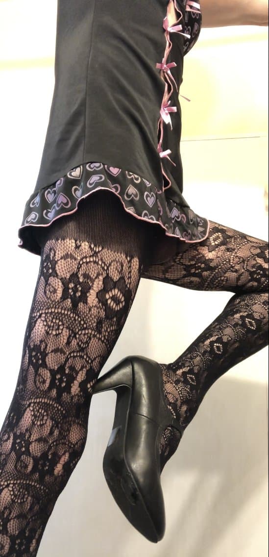 Kym needs a Daddy Dom. on kik kyminky