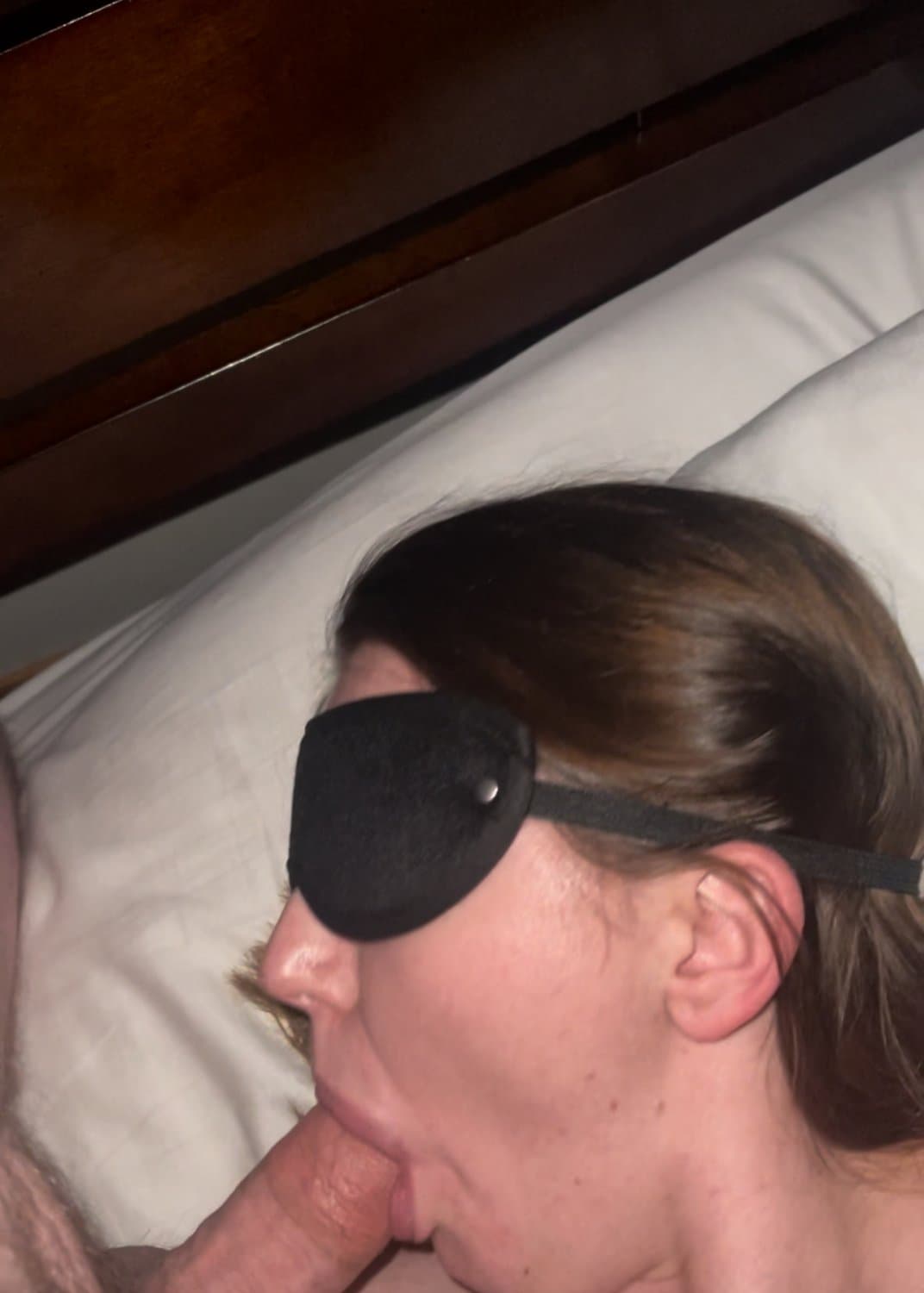 Wife sucking me off blindfolded