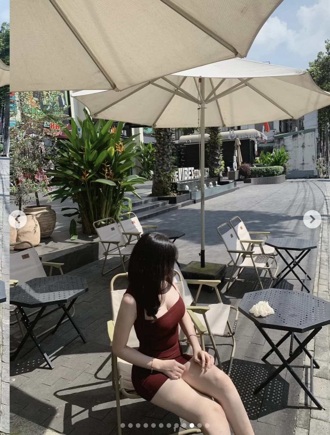 Click to view full size Chiều ae hết mik luôn lên ae 1 con bạn thân cực dâm,vì con này chuyên xem hentai ở nhà