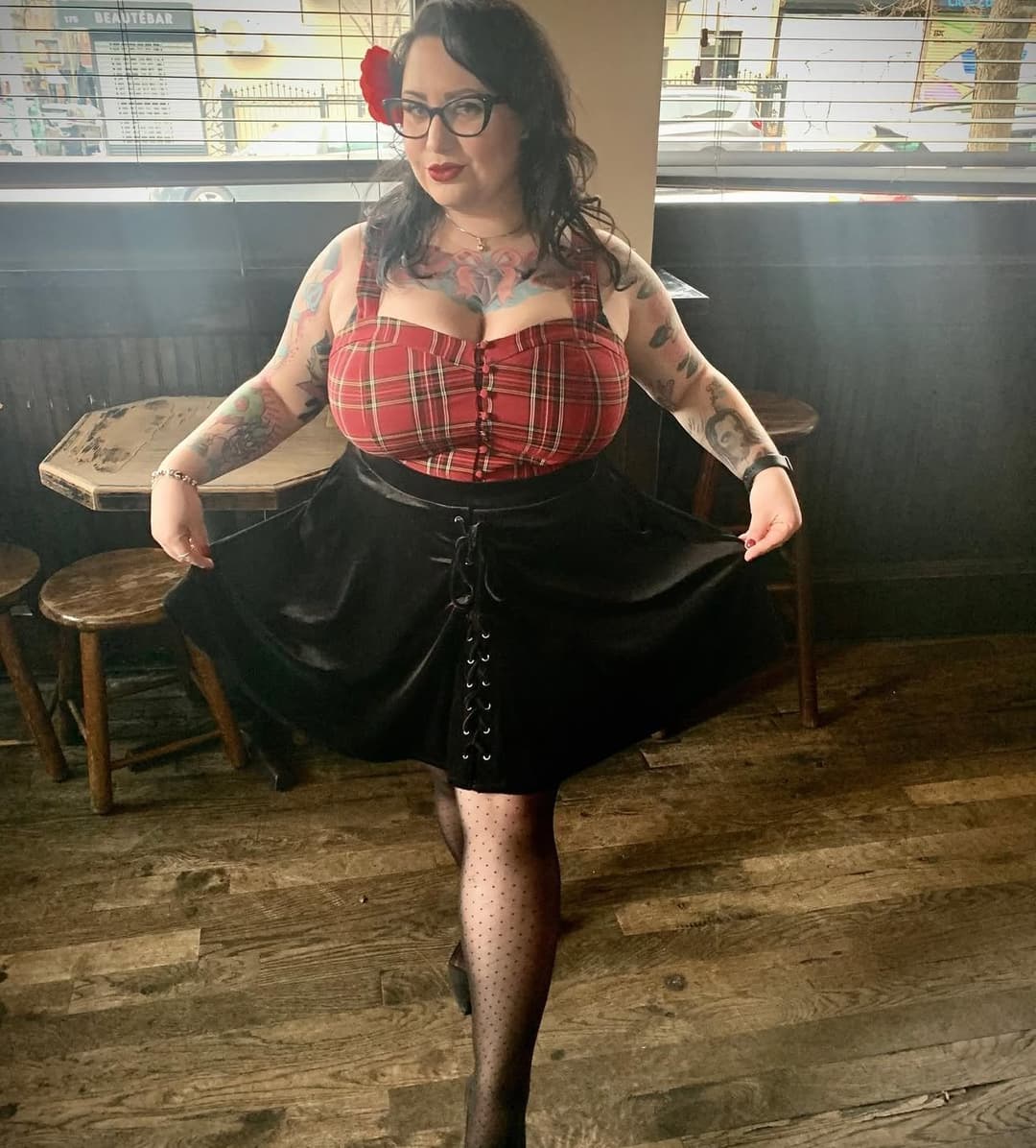 Big tits bbw goth slut