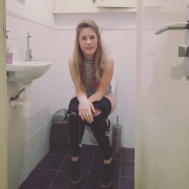 Pissing girls ❤️❤️