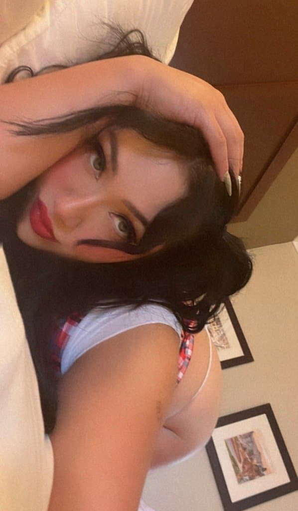 Pretty titties PRETTY tight PUSSY thick Latina sister