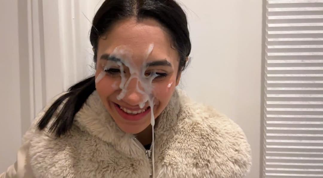 Cum Walk Queen Artemis Carmona Can’t Get Enough Cum