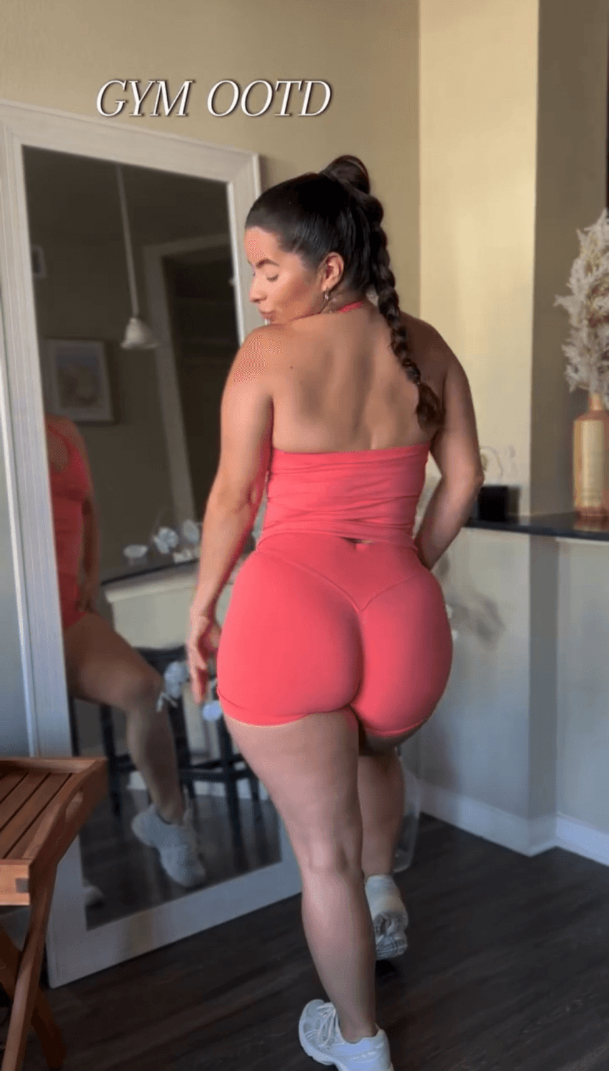 IRL thick Latina keeps us going