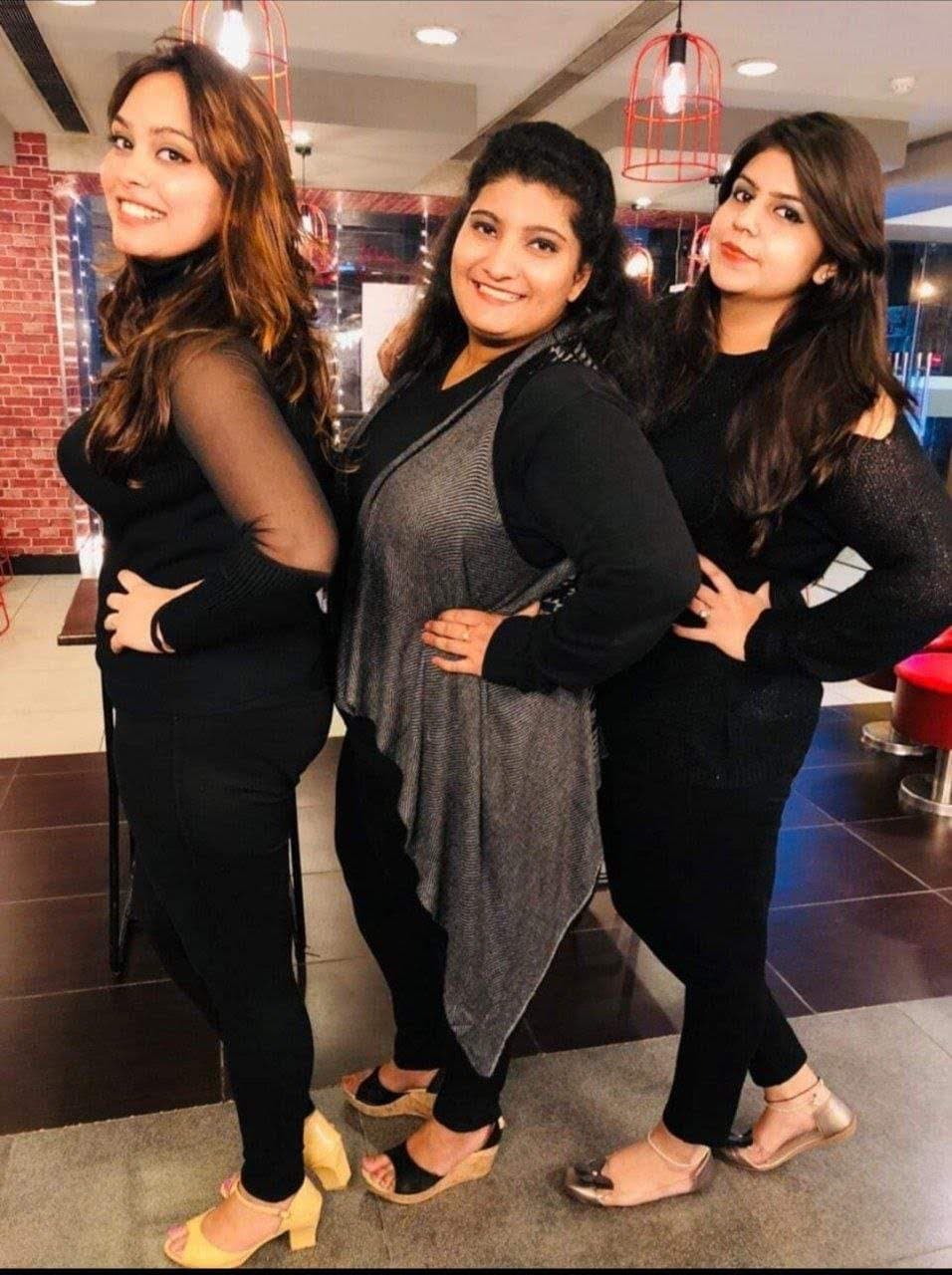 Beautiful punjabi busty babe leaked collection ??? hottest sardarni Muskan kaur randi