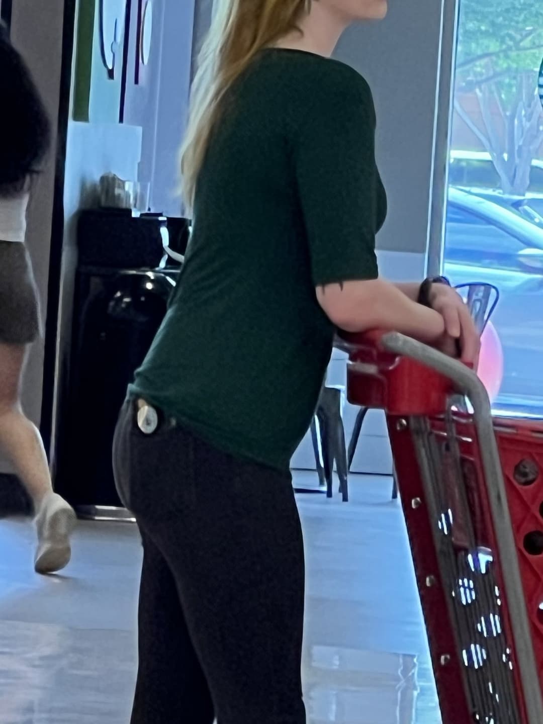 Candid MILF/Teen creep shots (she caught me and liked it!)