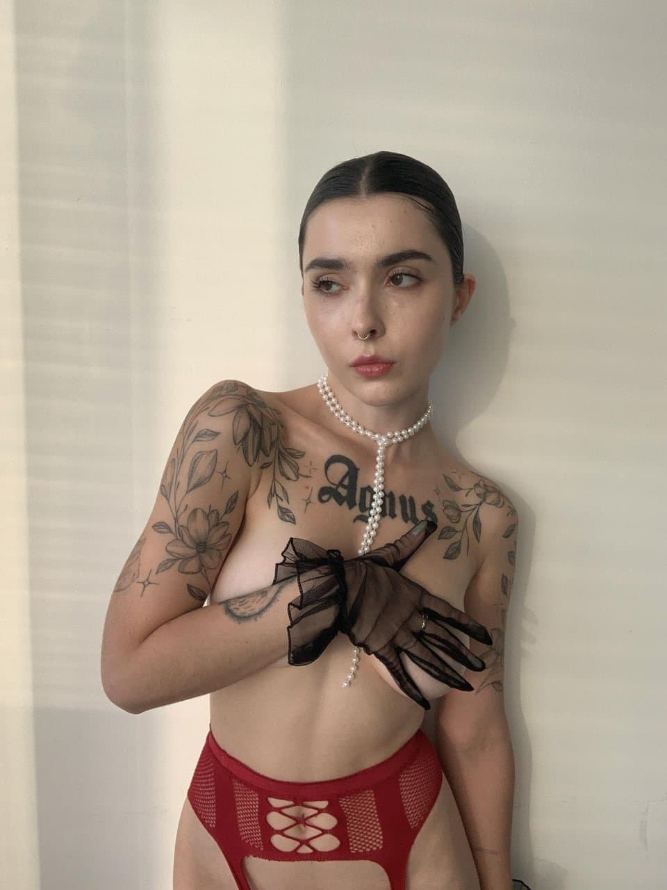 Ophelia 22 yo Your fatale