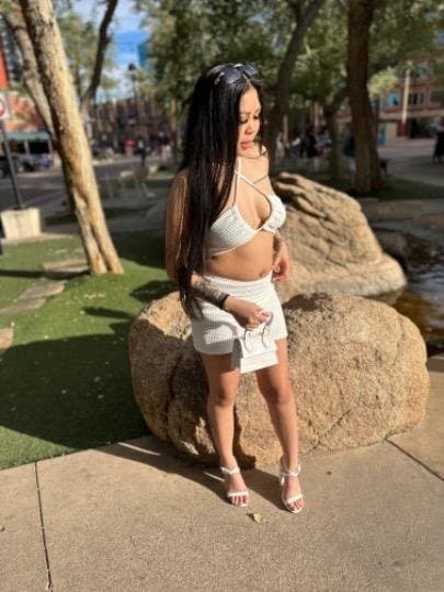 Click to view full size 21 year old Asian Escort in Orange County ca