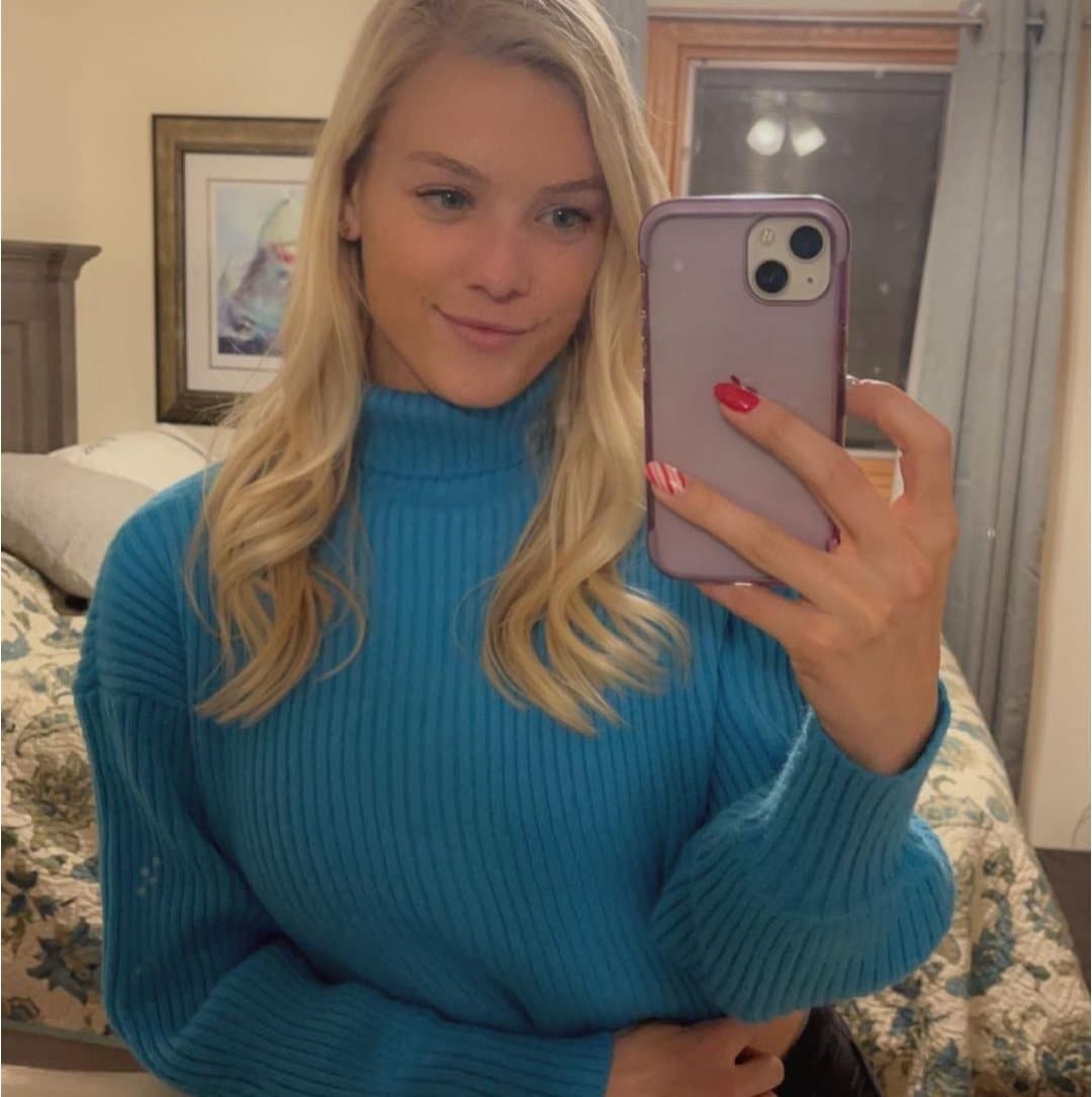 FOUND HER the huge tits **** sis caught in the kitchen. AT LEAST 100 likes and shares FOR THE REST