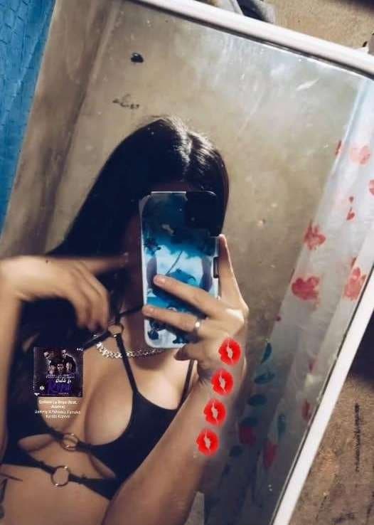 Quiere que le rompan el orto por primera vez .. se lo merece ?