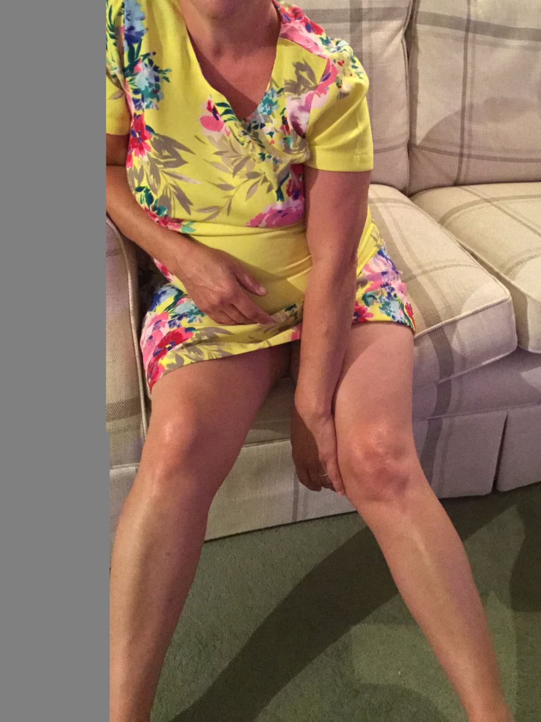 wife fucks in yellow dress