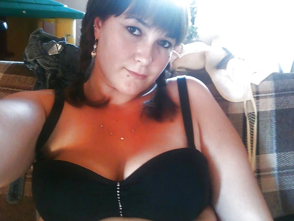 Julchen 32yo Frome Germany licked pussy and spread pussy good. For same treatment Kik JamesDenker85