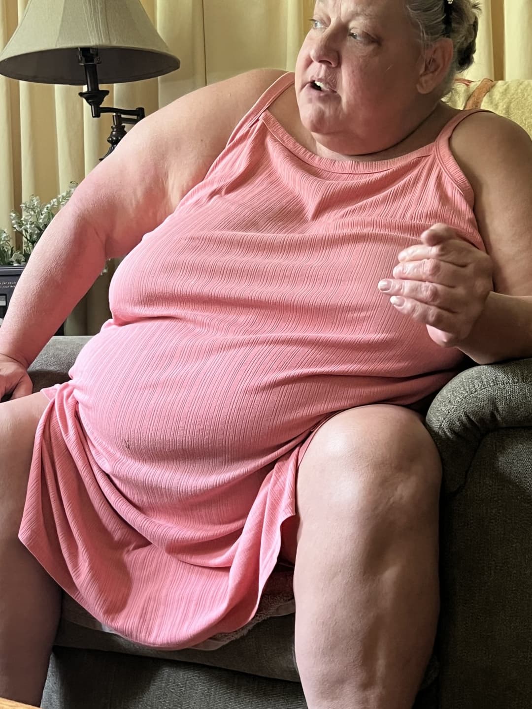 Real ssbbw mom candid too fat to stand and cook but fat enough to fuck