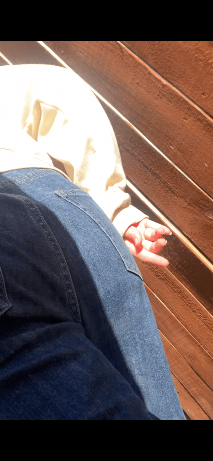 Teen Zoe ass closeup