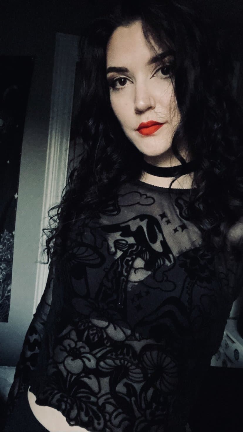 Canadian goth streamer shows her delicious PUSSY - feet, ass, tits and pussy (deepfake)