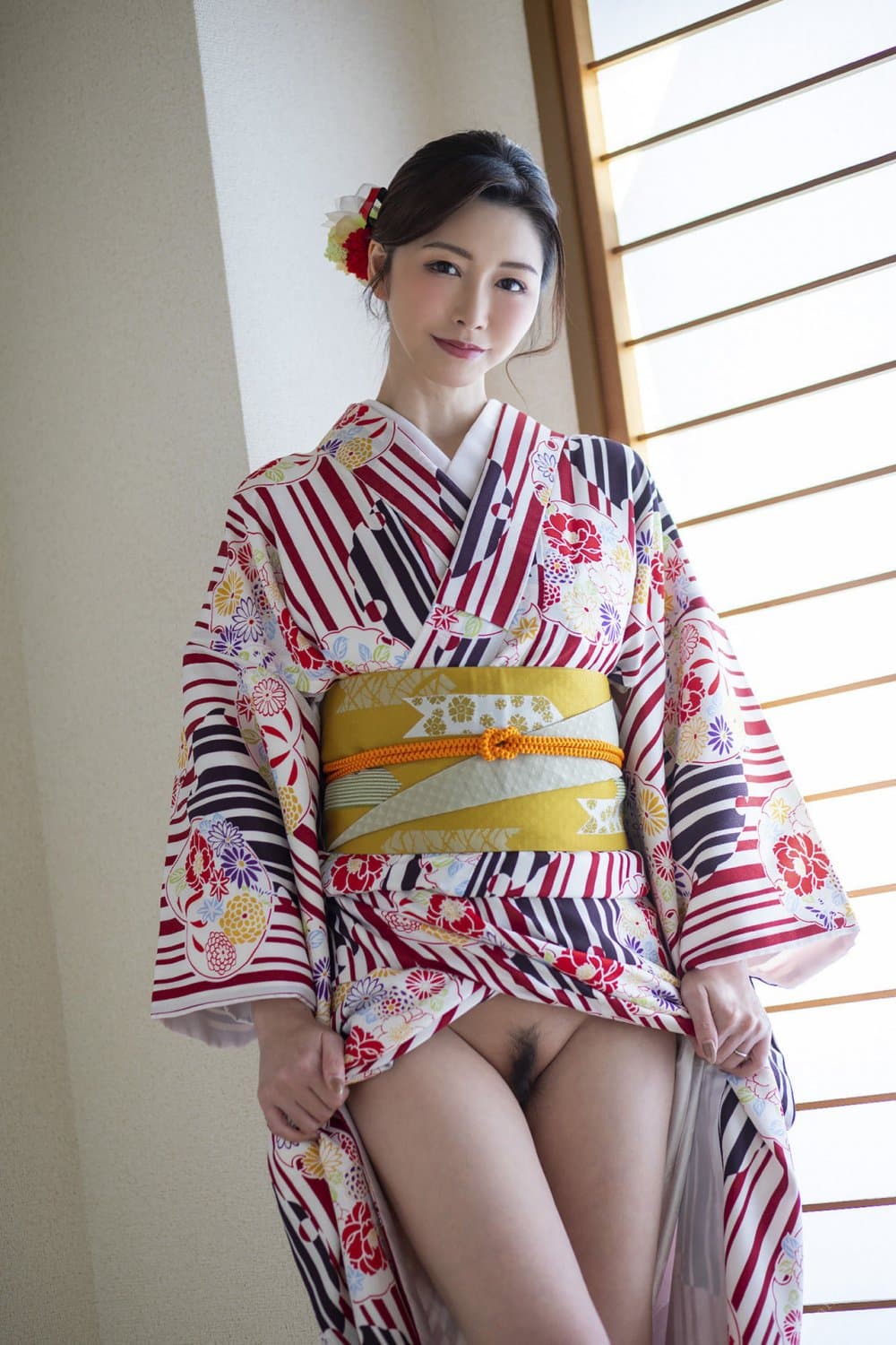 Click to view full size Ryo Ayumi 愛弓りょう, 週刊大衆デジタル写真集 NUDE ヘアヌード写真集 「AMOUR」 Set.02