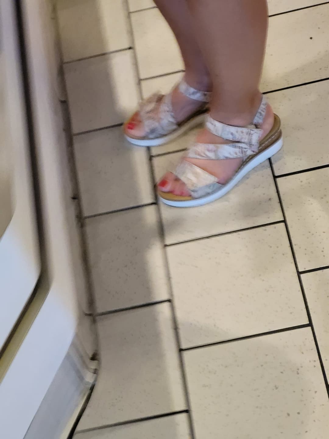 Click to view full size White gilf feet on the cruise