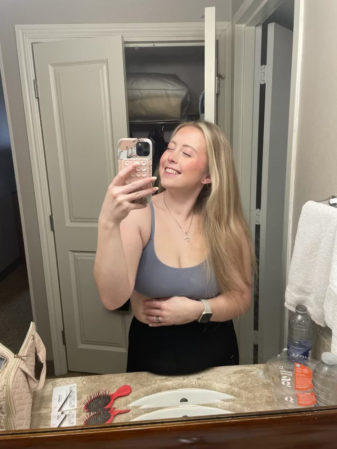 Flight attendant showing some thick blonde white babe action